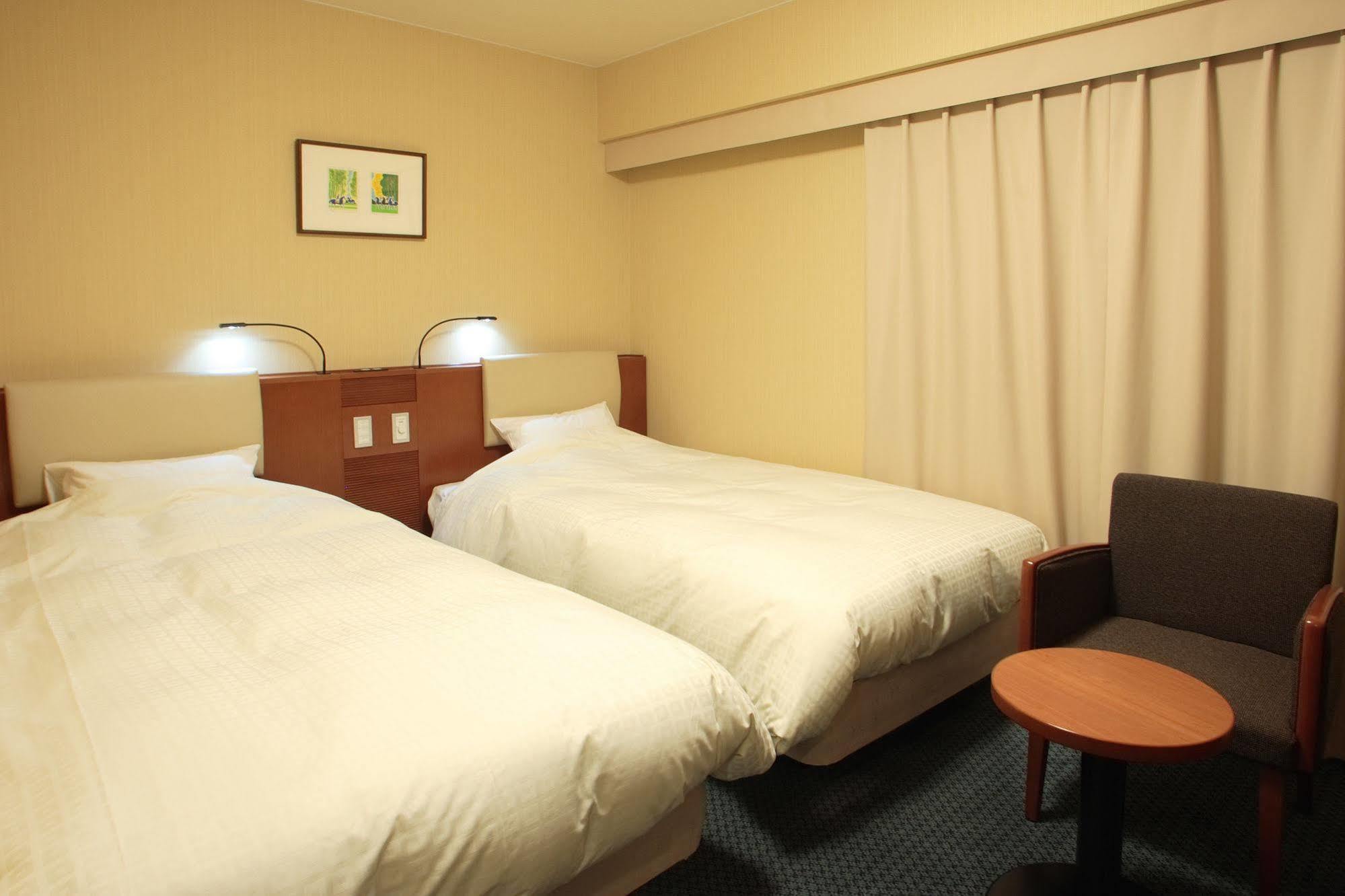 สไมล์ โฮเต็ล เซ็นได โคคุบันโช Hotel เซนได ภายนอก รูปภาพ